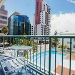 Raffles Royale