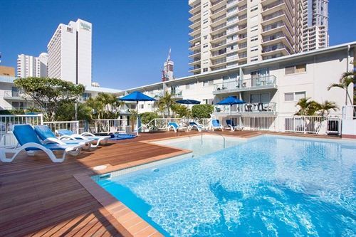 Raffles Royale