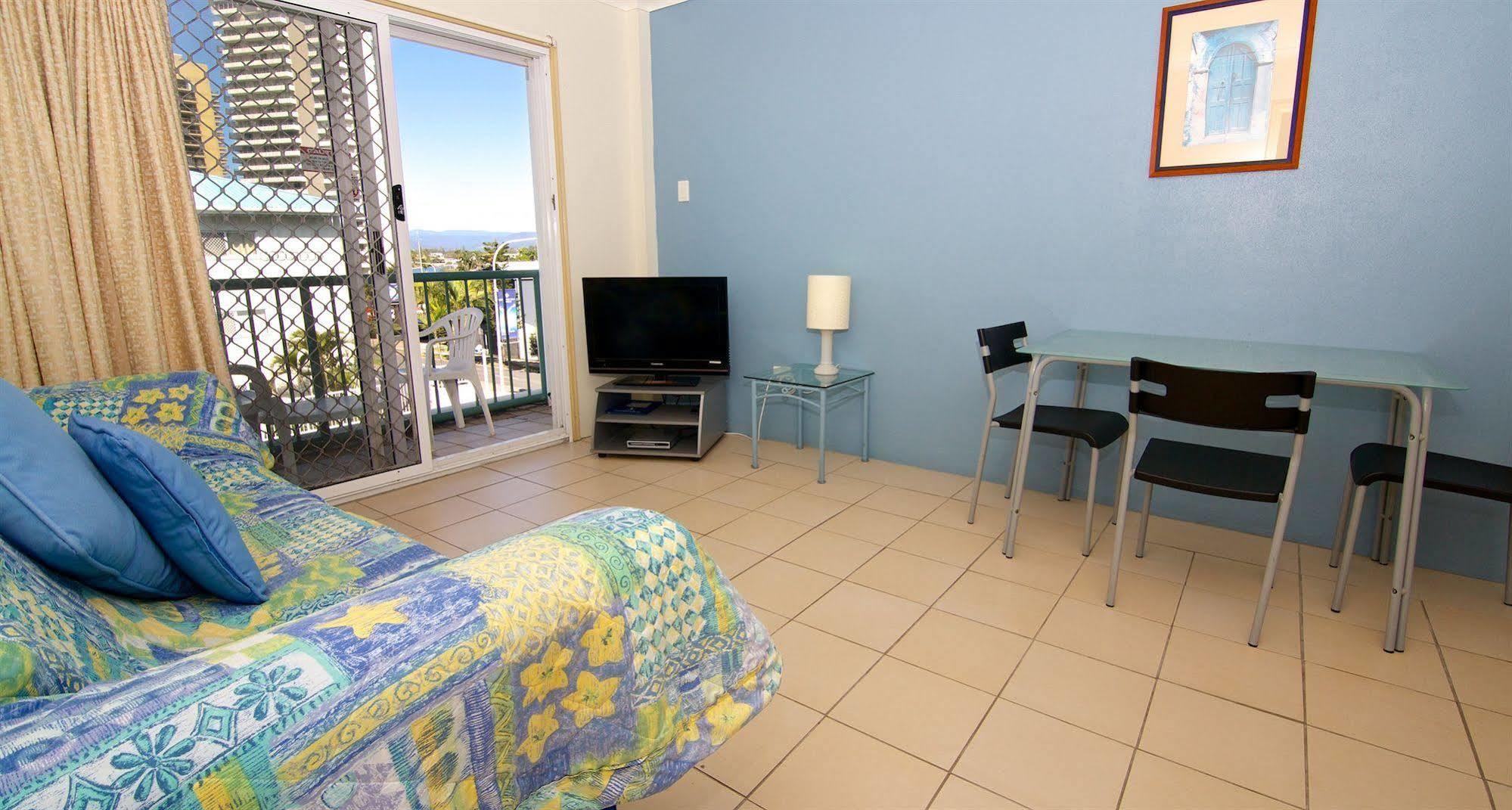 Apartment Raffles Royale *