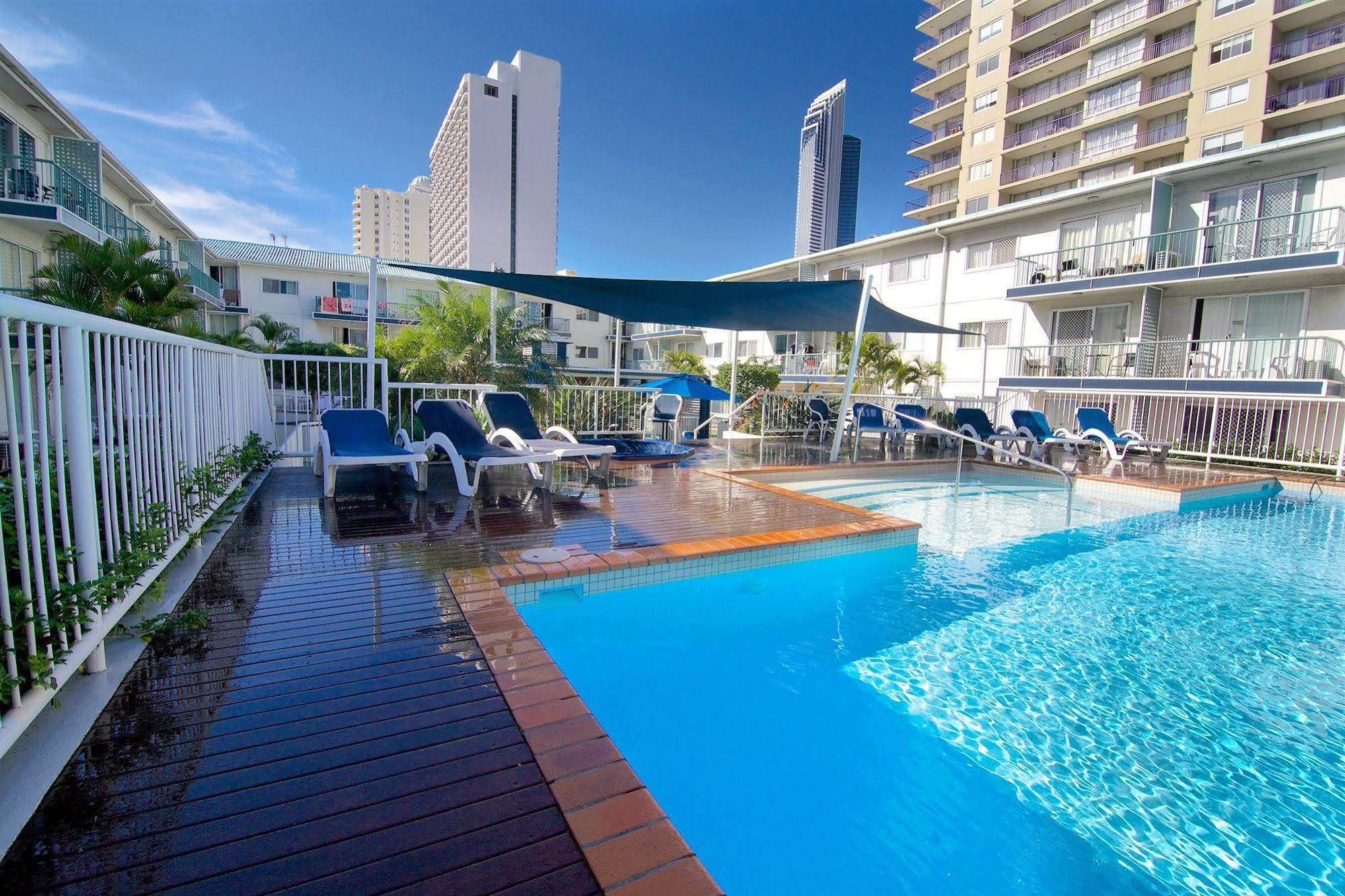 Apartment Raffles Royale *