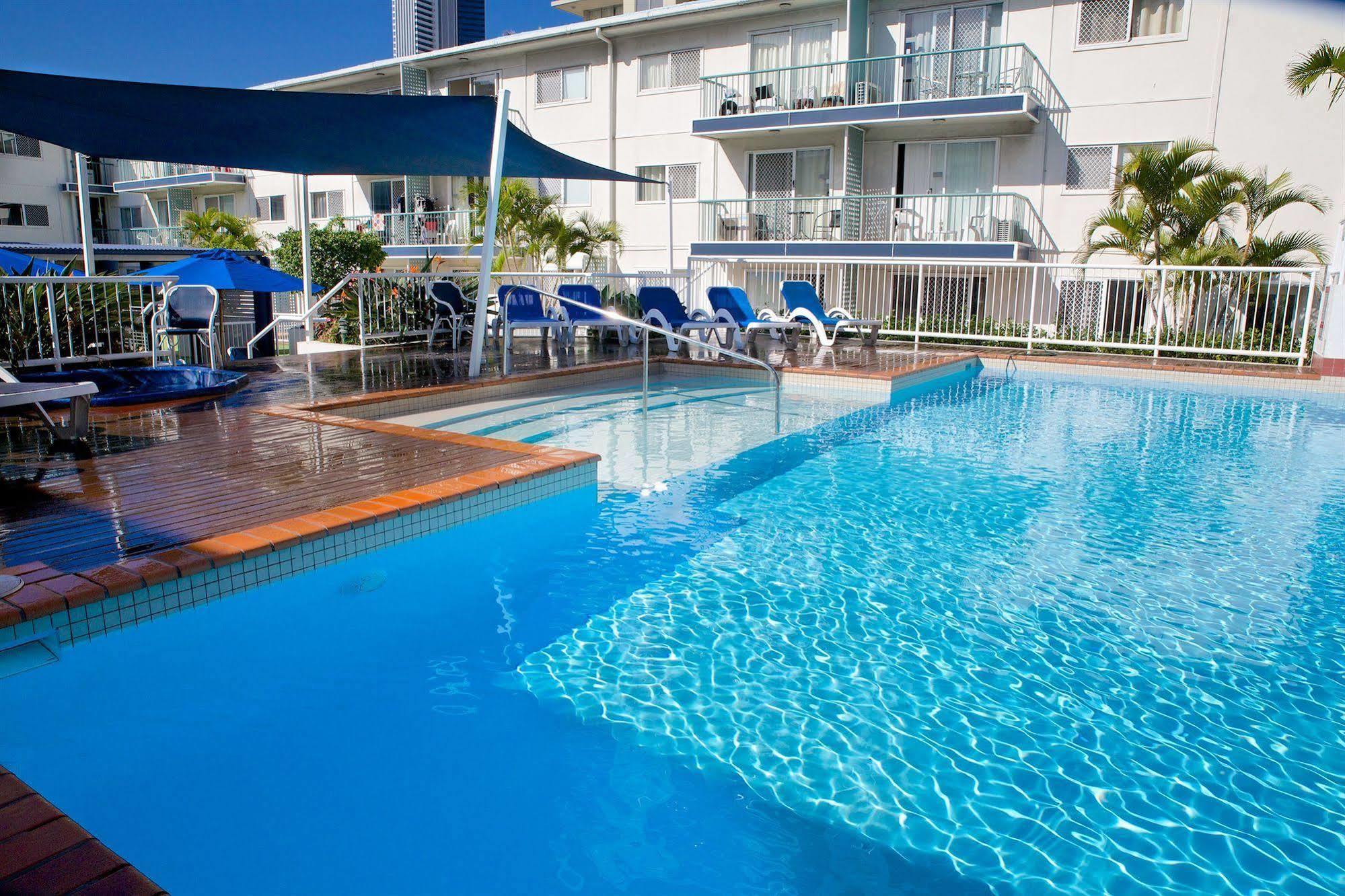 Apartment Raffles Royale